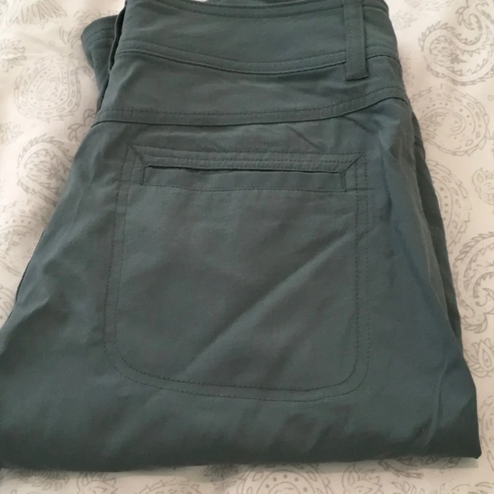 Prana Ravenna Knickers NWOT - dark teal green - size 6 - Picture 11 of 12